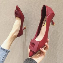스퀘어 버튼 스틸레토 힐