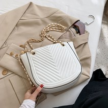 JCP 모던 엠보 버킷 숄더백