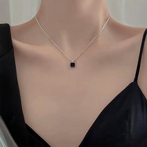 디아더컬러 써지컬스틸 블랙 스퀘어 팬던트 목걸이