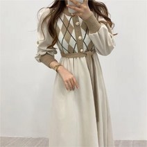 트웬티세터 주니 아가일 퍼프 소매 진주 버튼 니트 원피스