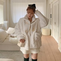 떳다그녀 샤를 푸들 퍼 더플 자켓
