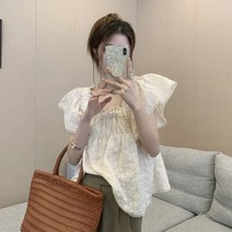 [이꾸띠] 캔리이 여성 여름 오프숄더 귀여운 레이스 펀칭 원컬러 반팔 블라우스