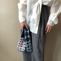 뜨게가방 구호 가방 가벼운 타원형 격자 무늬 세련된 토트 백 여성용 패션 할로우 아웃 쇼퍼 지갑 크로스