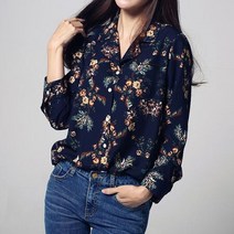 오너클랜 오픈 플라워 패턴 블라우스