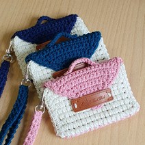 [꾸꾸와건빵이] 손뜨개 배색 카드지갑 (스트랩포함) 핸드메이드 코바늘 지갑/ 손지갑