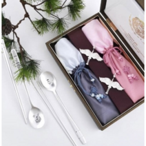 현진 비단 쌍학 은수저 세트, 은수저 2p+받침 2p+비단 주머니 2p+정품케이스