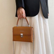 대행사 이보영 가방 수작업 숄더백 고아인 호보백 문가영 버킷백 금새록 비건 쇼퍼백 나들이 대학생 퀼팅백 반달백 여대생 슬링백