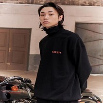 헤지스 블랙 로고 맨투맨 SPTS1F201BK