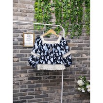 플라워 레이스 펀칭 블라우스