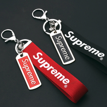 슈프림 키링 키홀더 열쇠고리 가방악세사리 백팩장식 가방장식 슈프림스트랩