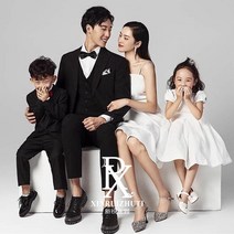 2부 드레스 빅사이즈 웨딩 드레스 스몰웨딩 스튜디오 패밀리룩 4인 가족사진 한국식
