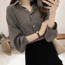 협력브랜드 여자 대학생 가을룩 코디 잔체크 무늬 블라우스 셔츠
