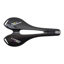 자전거 안장 3K 초경량 풀 카본 안장 MTB 도로 자전거 Vtt 레이싱 시트 쿠션 웨이브 여성용 남성용 사이클링 액세서리, 01 3k Bright