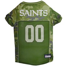 개와 고양이를 위한 NFL CAMO 저지 축구 강아지 저지 위장 32개의 NFL 팀 & 5가지 사이즈로 제공됩니다. Cuttest Hunting Dog Dress! 팀 로고가 있는