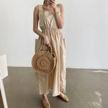 [랜덤플레이] 밴딩 어깨끈 빅포켓 민소매 롱 원피스