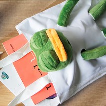 [폭탄세일] 고급스럽고 예쁜슬픈 개구리 페페 캐릭터 인형 패브릭 에코백 2ColorD0105B, 2 화이트, 쿠팡 2 화이트