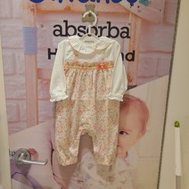 [압소바] 봄 /우리아기 첫 외출복 /우주복 스타일로 배 나올 걱정 없이 /밑단 트임으로 기저귀 교체도 쉽게*꽃나염프릴우주복*