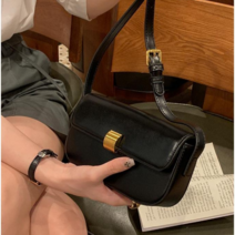 Une bonheur ins upscale shoulder bag lady reunion 단순한 재결합 고급의 고급 숄더 백 여성 가방 스퀘어 백