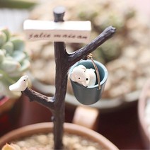 다육식물 화분 꾸미기 양동이 강하지 화분픽 서재 아기자기한소품 홈스타일링 힐링 정원 사장실