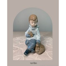 [앤틱/M] 야드로 나오 여행중 쉬고있는 소년 Boy Resting on Excursion 1037, 확인하였습니다.
