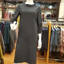 앤디스클라인 군번줄와이드 밴드카라 박시원피스. A2KAO606