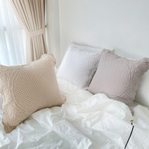 레홈 퀼팅 쿠션 순면 플라워 핸드메이드 호텔식 침실 카페 미용실 프렌치 펜션 인스타감성, 베이지, 쿠션솜 포함 구매