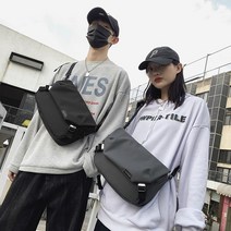 CozyYunzone 남녀 메신저백 스트릿룩 캐주얼 크로스백 보조가방