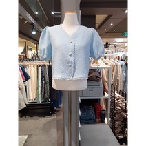 앤코코 볼륨소매 브이넥콩단추블라우스