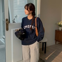린다샵 라커슈 라운드넥 치즈 자수 긴팔 니트
