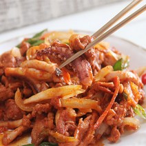 오징어와 돼지고기를 버무려 만든 오삼불고기 500g, 1kg, 1개