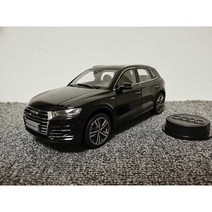 아우디 Q5L 다이캐스트 118 미니카 자동차 장식품, 화이트