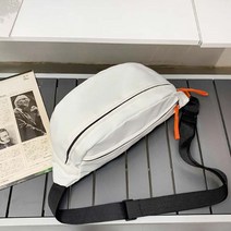 잔스클럽 캐주얼 바디백 유행 슬링백 웨이스트백 아이보리 가방 크로스백 여행용힙색 벨트 10대 남자