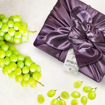 [ 2023년 설 선물 ] 블랙라벨 샤인머스켓 선물세트 1kg(2수) 보자기포장 맞춤형 인사말텍 부착 (고당도 큰송이 수출용 상품기준) [우체국소포 총알무료배송], 블랙라벨 샤인 마음세트