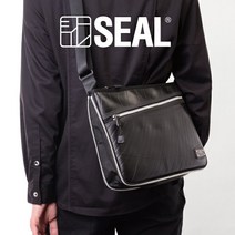 [Xmas 개최중] 숄더백 맨즈 사코슈백 익스팬더블 나이트라이드 모델 SEAL 씰 가방 숄더백 방수・내수 폐 타이어 타이어 튜브 일본제 블랙 선물 선물