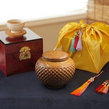 지리산뱀사골 [지리산뱀사골] 자연산 토종꿀 1.0kgx2개 (황실투각도자기/자개상자/선물용보자기), 단품