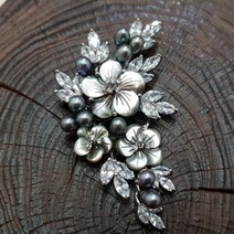 리프 그레이 자개 브로치 담수진주 패션