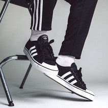 아디다스 니짜 CQ2332