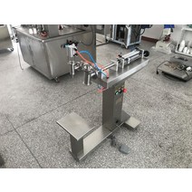 삼면 포장기 탈포기 소분기 스탠딩 테이블이 있는 액체 필러 충전 기계 물 우유 세제 주스 오일 Eliq, 02 220V_02 EU