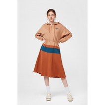 아키클래식 여성 스포티 원피스 허리 조절이 가능한 테니스 클럽 후드 원피스 베이지 AKAKFWO01131