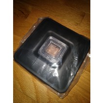 Blendtec 래칭 뚜껑은 WildSide+(r) 및 FourSide(™) 용기에 맞습니다 - 밀봉됨.