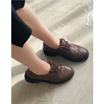 펀칭 통굽 윙팁 클리퍼 단화 4cm