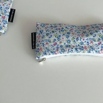 기타 바보사랑[인데오스페라무스]라이트블루 꽃 필통(Light blue flower pencil case)