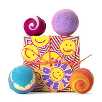 LUSH Happy Daze 러쉬 호주 해피 데이즈 기프트 선물 세트 배쓰 밤 입욕제 버블 바 4종