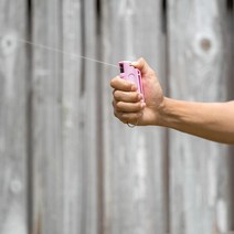 호신용스프레이 호신용전기충격기 여성호신용품 유용한 자기 방어 쉘 재사용 가능한 키 주최자 경량 다목적 키 체인, 로즈 레드