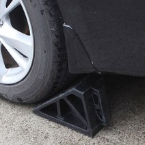 자동차 밀림방지 경사로 차량 버팀목 주차 고임목 트럭 화물차 RV 트레일러 비탈길 받침목 중형, 차량고임목(중형), 1개