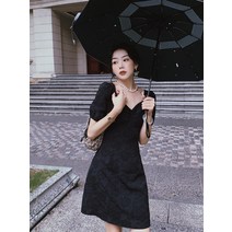 프랑스 복고풍 백리스 화이트 반소매 드레스