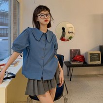 퍼프소매 블루 청바지와 잘 어울리는 캐쥬얼 블라우스 퍼프소매