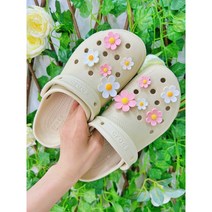 [당일출고]꽃향기만남기고갔단다10pcs(5종류)/자비츠/꽃자비츠/신발꾸미기/신발장식/실내화장식/실내화꽃장식, 하늘색(10pcs), 10개