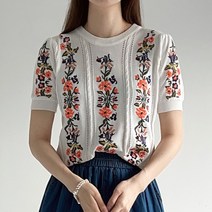라프 플라워 자수 니트