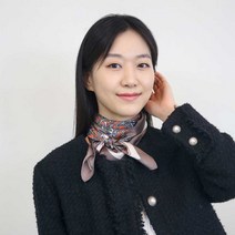 루페르 브라운 여성 사각 쁘띠 스카프 70 페이즐리 반다나 코디
